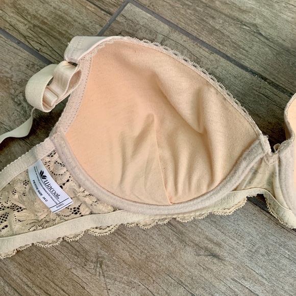 Wacoal Lace Sides Push Up Plunge Bra size Petite 34C Like New Condition - Picture 7 of 9